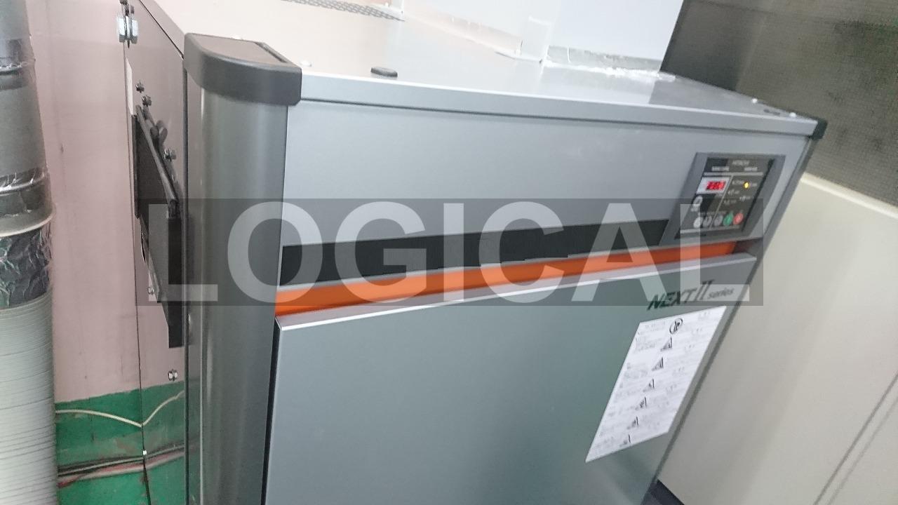 コンプレッサー設置工事