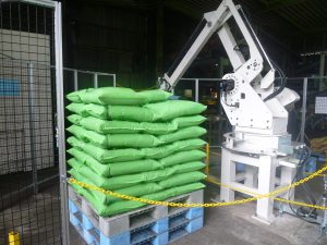 ロボットパレタイザー