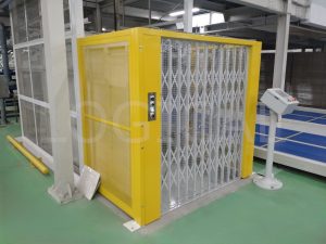 違法リフト_適法化工事 垂直搬送機